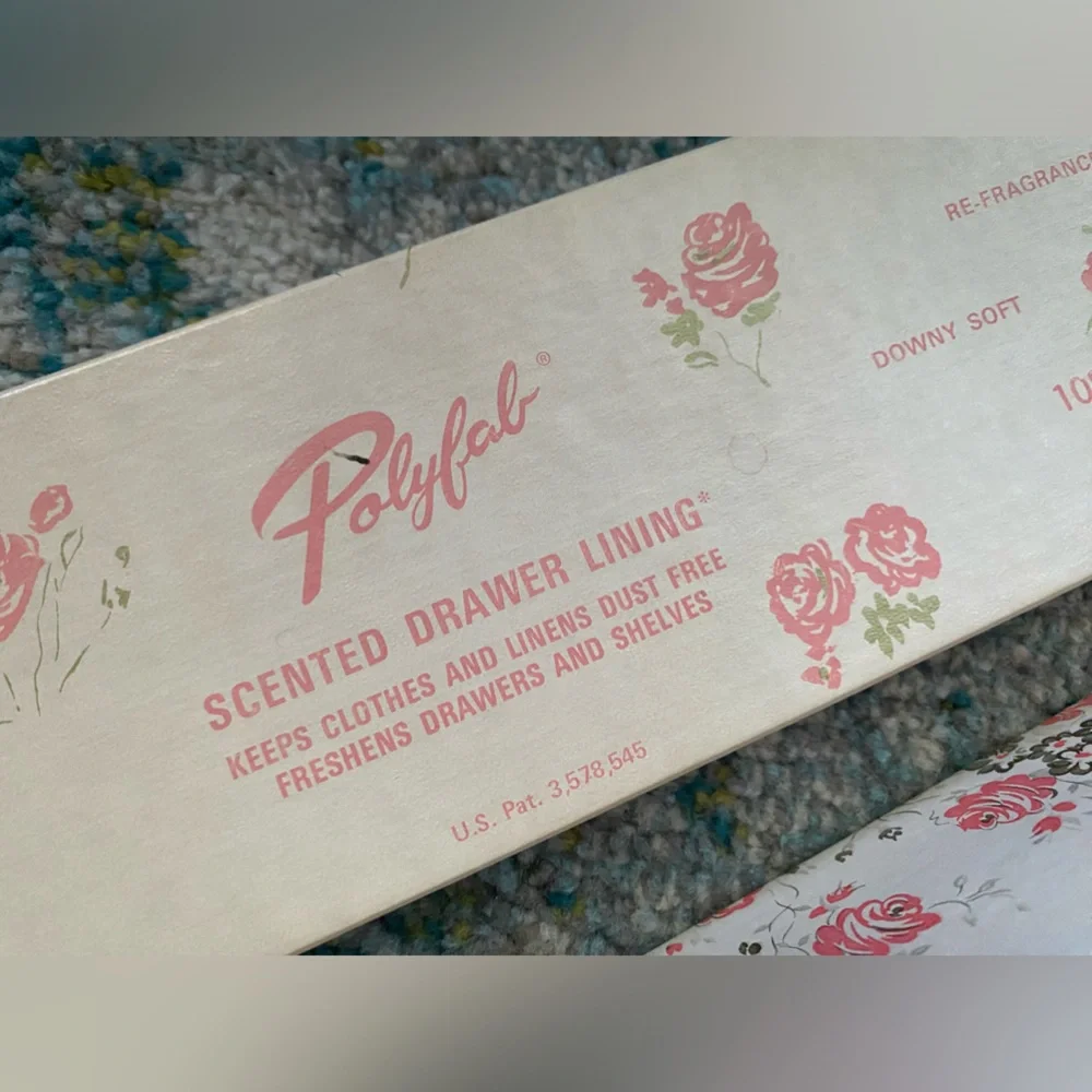 Vintage Polyfab scented blue floral drawer liner